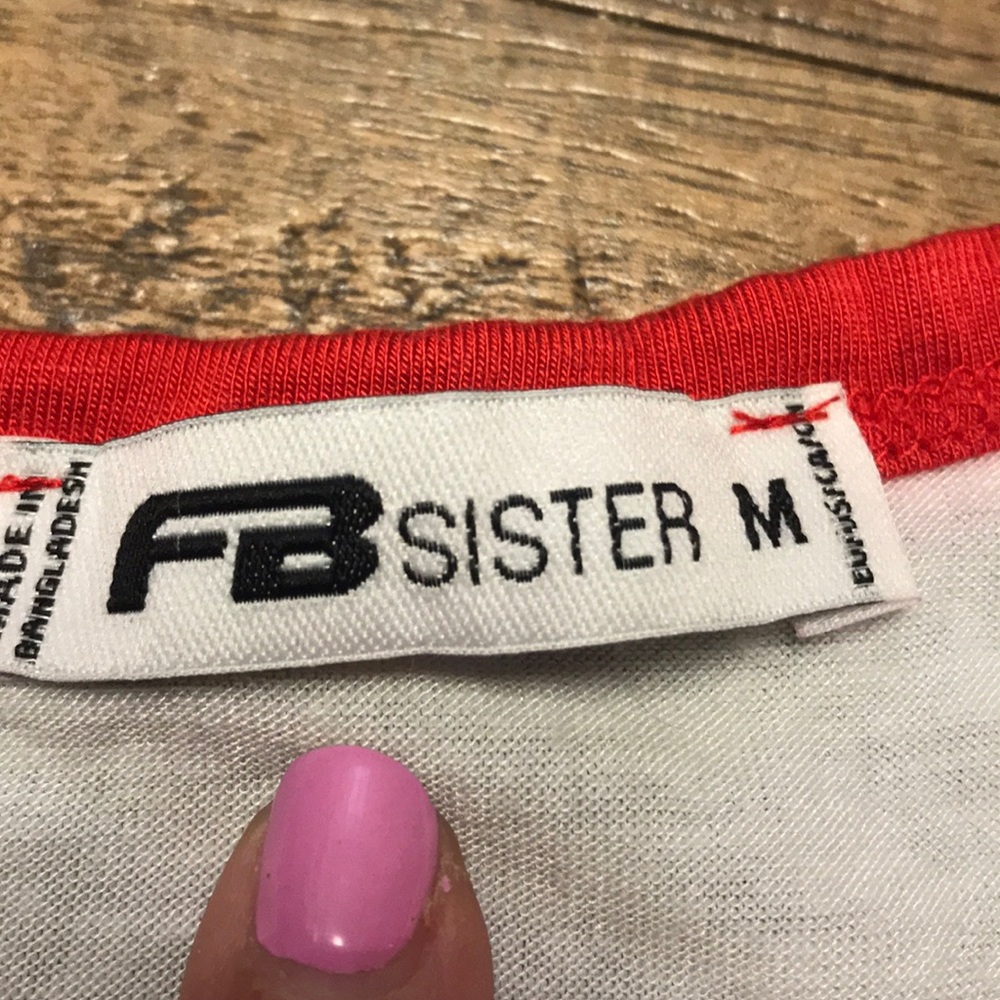 White & Red Ringer Graphic 1990’s Crop T-shirt M - Picture 3 of 5